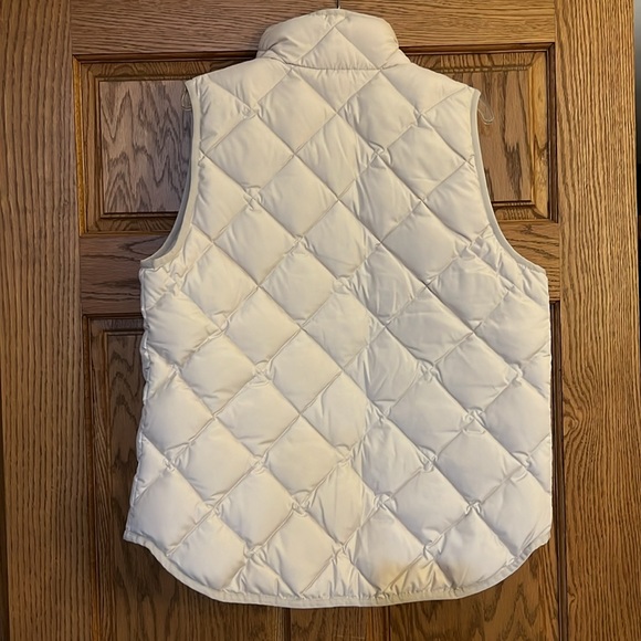 NEW J.Crew Cream Down Quilted Vest, Size Small - Picture 7 of 7